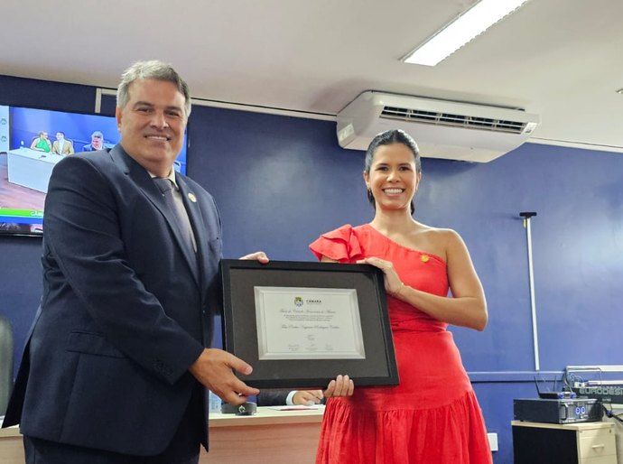 Delegada Teila Rocha recebe título de cidadã honorária de Maceió