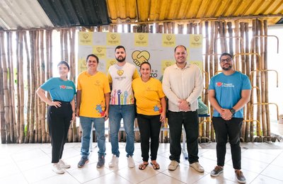 Alagoas Sem Fome doa meia tonelada de alimentos a instituição em Maceió
