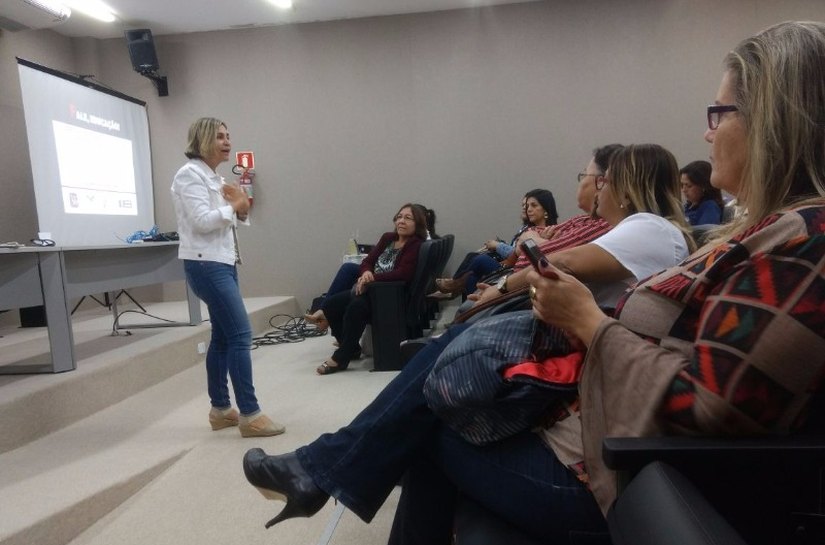 MP realiza palestra para educadores das redes municipal e estadual de ensino
