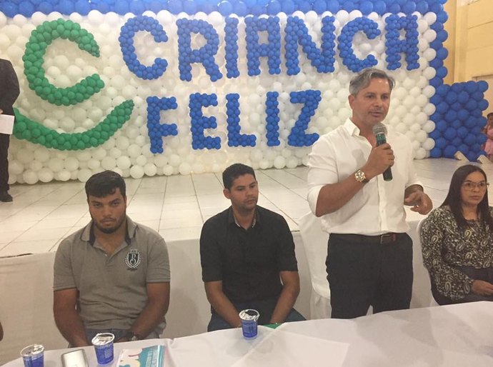 Adesão do programa Criança Feliz contempla famílias em Roteiro