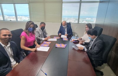 “Sou do bem, digo não à corrupção : MPAL e TRE assinam convênio para divulgação de cartilha