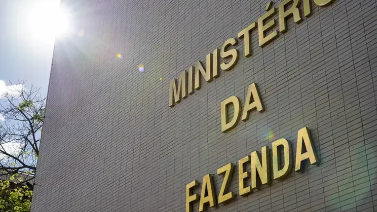 Fazenda: desemprego em 5,6% consolida trajetória positiva do mercado de trabalho
