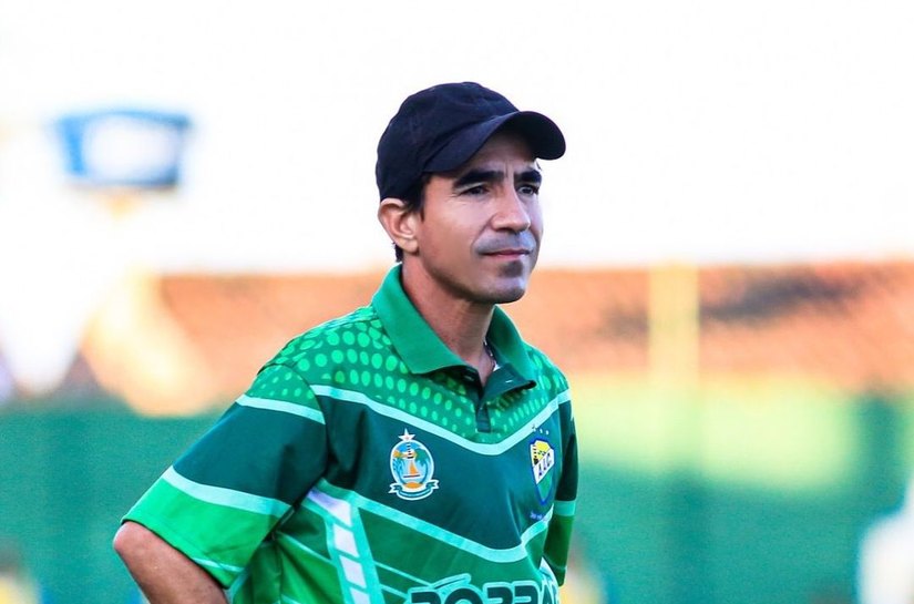 Técnico do Coruripe projeta duelo contra CRB no Alagoano e analisa temporada do clube