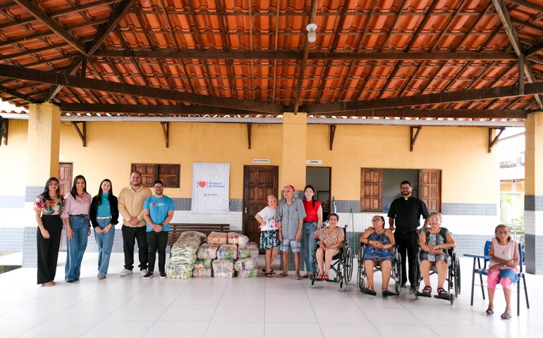 Alagoas Sem Fome doa 700kg de alimentos para a Casa do Pobre, em Maceió