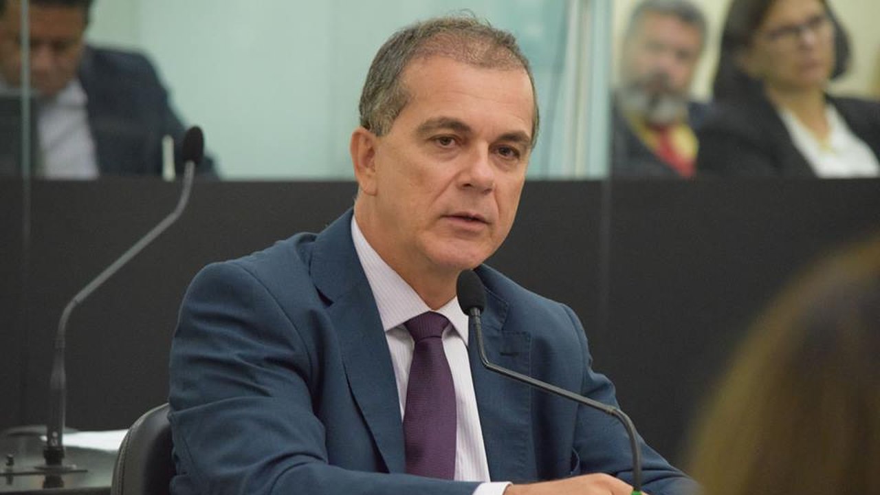 Deputado Ronaldo Medeiros critica Lessa por rotular Paulo Dantas como 'conservador; vídeo