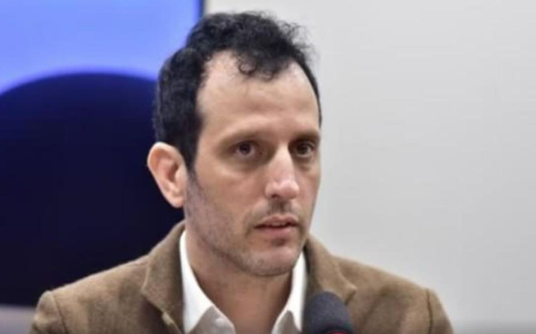 Fundador da Hurb preso utilizou lança-chamas em brincadeira com filho de Piovani e Scooby