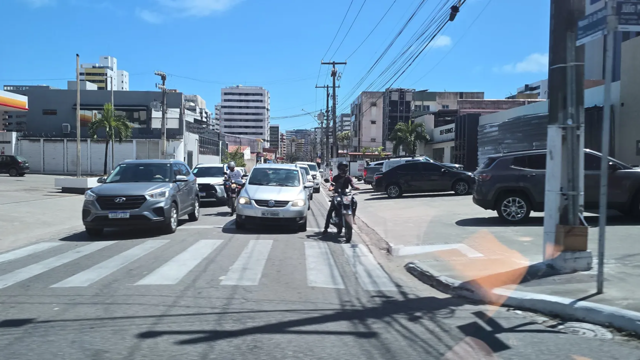 Sem multas: Maceió precisa de ordenação e organização no trânsito que se torna caótico em dezembro