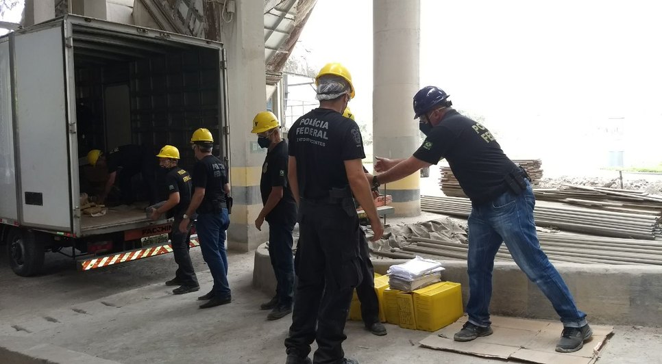 incineração PF / Foto: Sérgio Ferreira