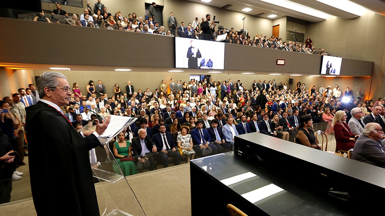 Fábio Bittencourt ressalta avanço da presença feminina no TJAL