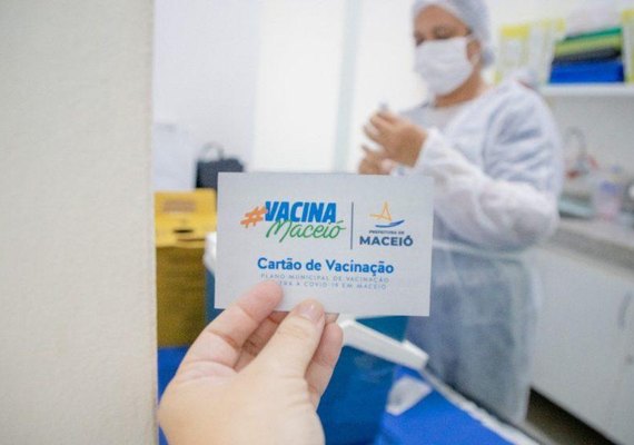 Casos de Covid-19 crescem em dezembro e Saúde alerta sobre importância da vacina