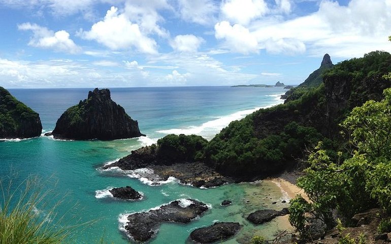 Governo Federal e Pernambuco assinam acordo para dividir administração de Noronha