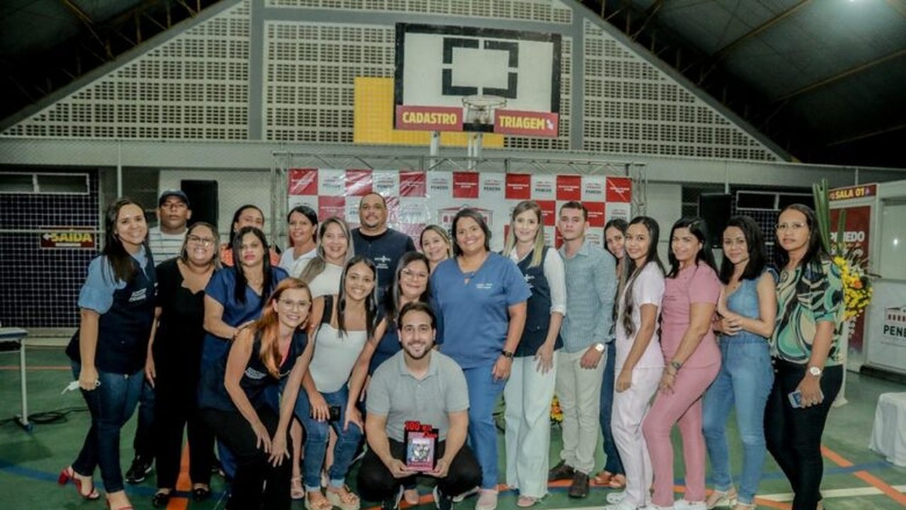 Guilherme Lopes e servidores da Saúde celebram sucesso da campanha contra Covid em Penedo