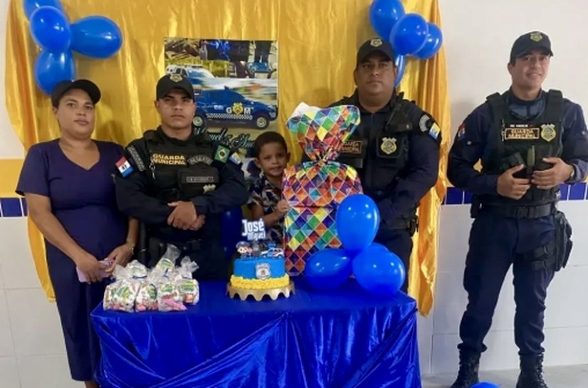 São José da Laje: guardas municipais fazem surpresa durante festa de aniversário de criança