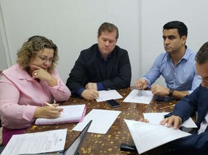 Marx Beltrão vai ao MP em busca de mais informações sobre Pinheiro