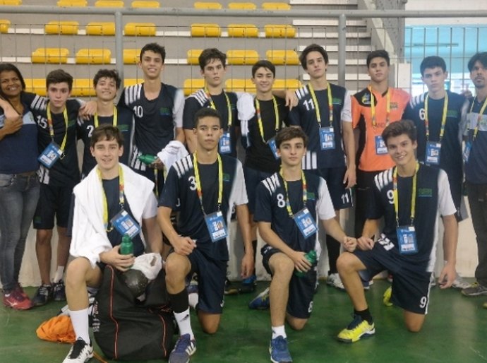 Atletas de Alagoas estreiam com vitória no handebol masculino