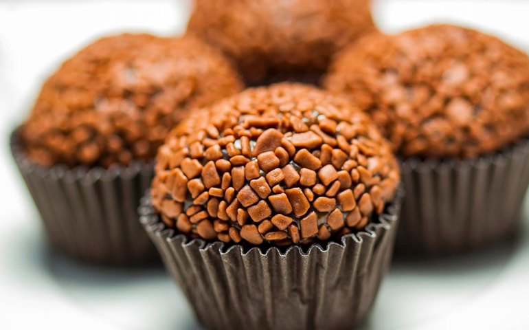 Cerveja e até brigadeiro de palmito? Conheça a fazenda em SP onde tudo é feito de pupunha