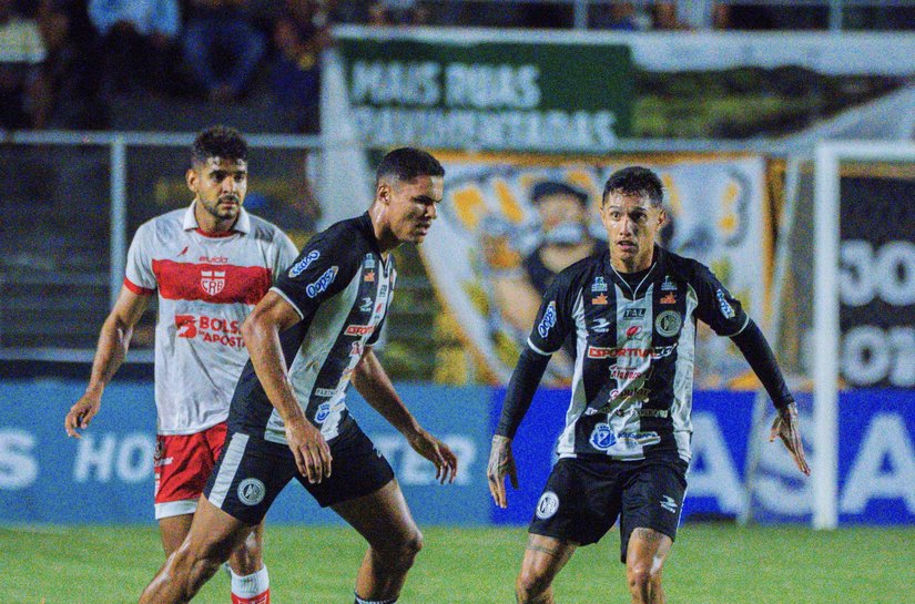 ASA aproveita chances e vence CRB por 2 a 0 pela Copa do Nordeste