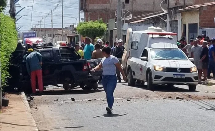 Colisão ocorreu quando o condutor atravessou um quebra-molas em alta velocidade