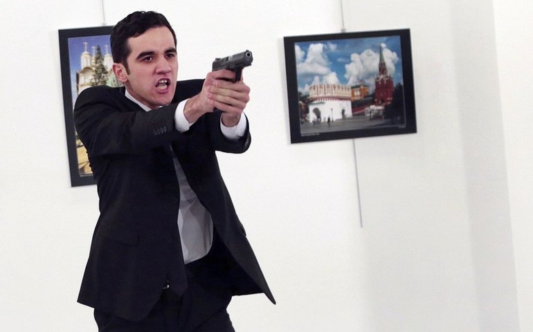 Turquia acusa pregador opositor por assassinato de embaixador russo