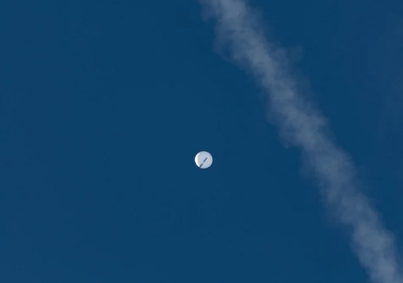 Óvnis causam crise diplomática entre potências nucleares