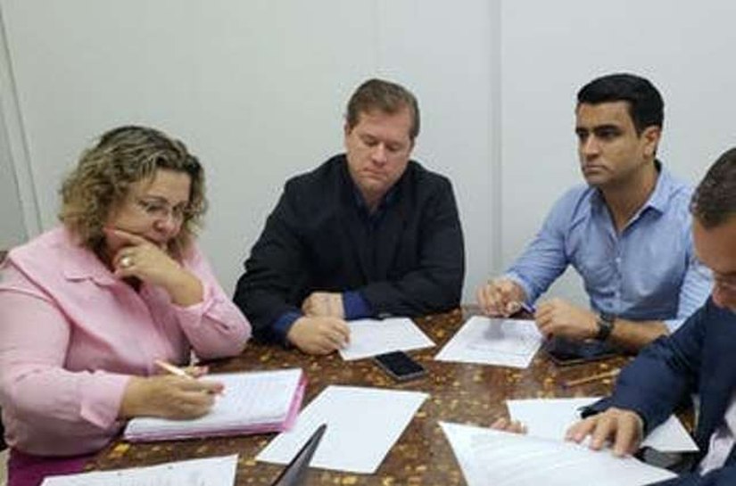 Marx Beltrão vai ao MP em busca de mais informações sobre Pinheiro