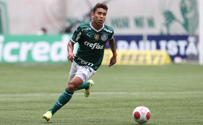 Marcos Rocha renova com o Palmeiras até dezembro de 2025: 'Prazer em vestir essa camisa'