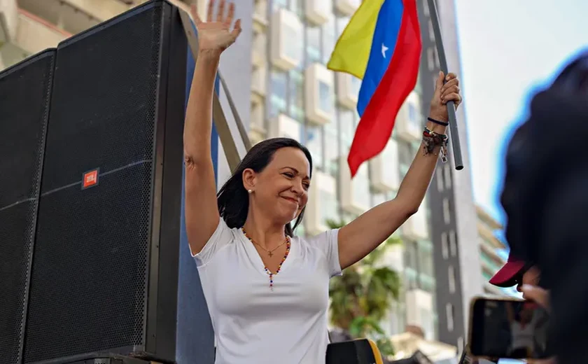 Suprema Corte da Venezuela confirma inabilitação de María Corina Machado por 15 anos