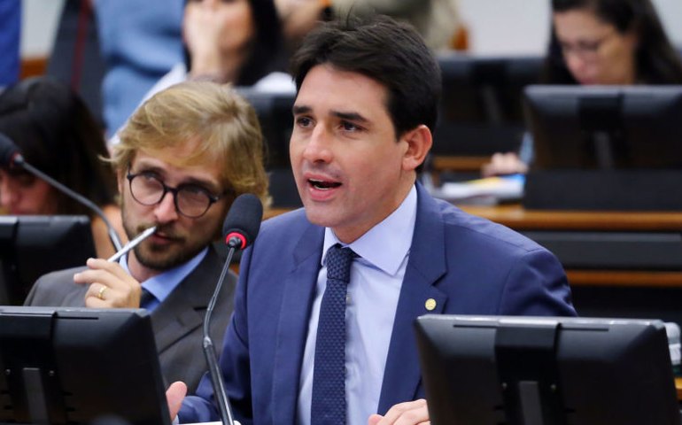 Ministro apresenta carteira de investimentos portuários e hidroviários a empresários chineses