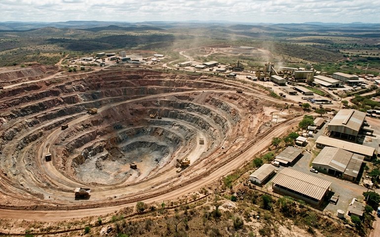 Justiça libera CMOC para assumir minas de ouro controladas pela Equinox na Bahia