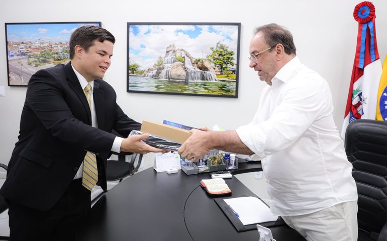 Luciano Barbosa parabeniza a Justiça Federal em Arapiraca pelos 20 anos da interiorização em Alagoas