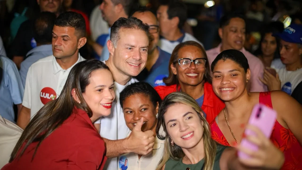 Renan abre série de debates para construir plano de governo com participação da sociedade