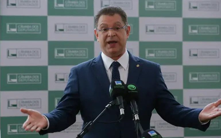 Líder do PL na Câmara acusa STF de perseguir possíveis candidatos a senadores de direita