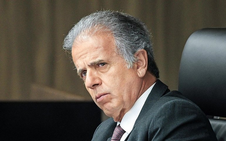 Múcio vai pedir que comandantes do governo Bolsonaro fiquem até a posse