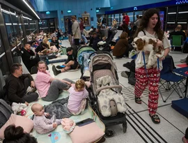 Em um ritual já conhecido, israelenses correm de um lado para o outro, buscando abrigos para escapar dos bombardeios de mísseis iranianos