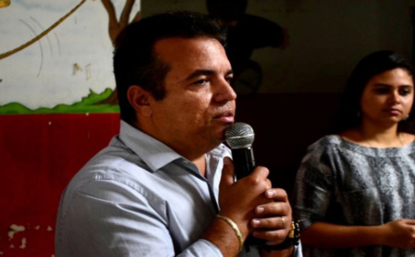 MPE/AL pede afastamento de prefeito de Pariconha por ato de improbidade administrativa