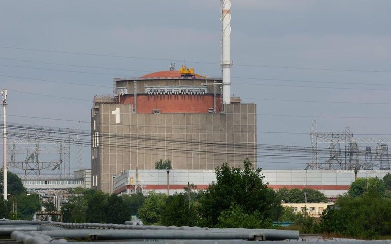 Kiev bombardeia usina nuclear de Zaporozhie no dia da rotação dos inspetores da AIEA