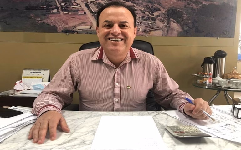 Prefeito reeleito em cidade de Santa Catarina é afastado do cargo pela polícia