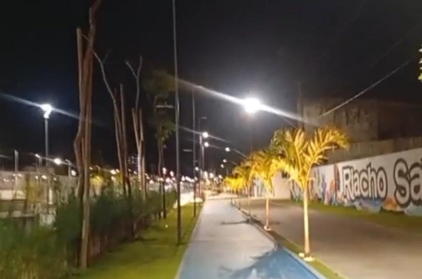 Furto de 400 metros de cabos deixa cinco postes apagados na região do Renasce Salgadinho