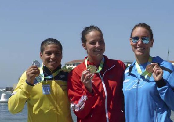 Atleta britânica vence maratona aquática em teste para Rio 2016