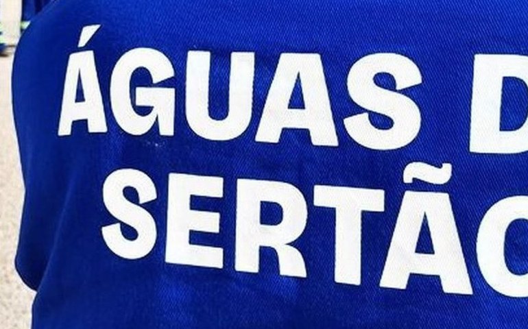 Colaboradores da Águas do Sertão proporcionam “Doce Sorriso de Natal” para crianças alagoanas