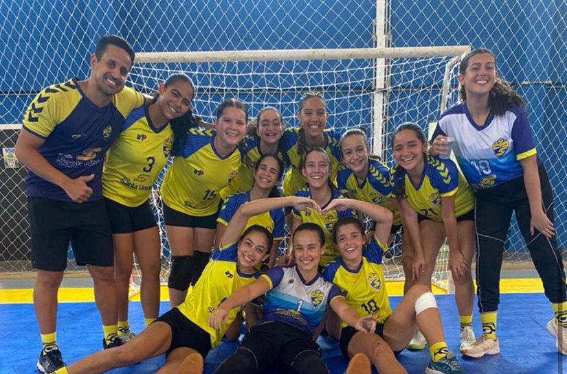 Com apoio do Governo, equipe feminina de handebol ganha ouro nos Jogos Estudantis Brasileiros