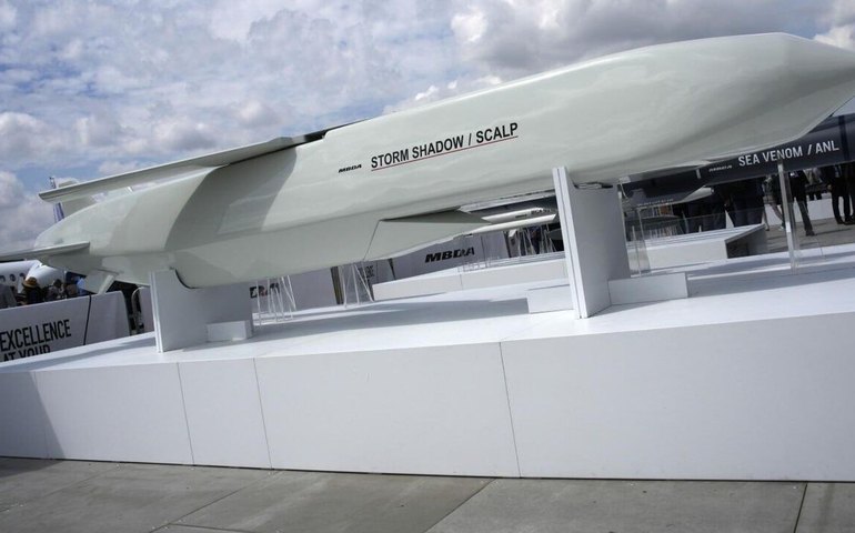 Decisão de Berlim de não limitar o alcance das armas fornecidas a Kiev demonstra 'seu envolvimento direto' no conflito