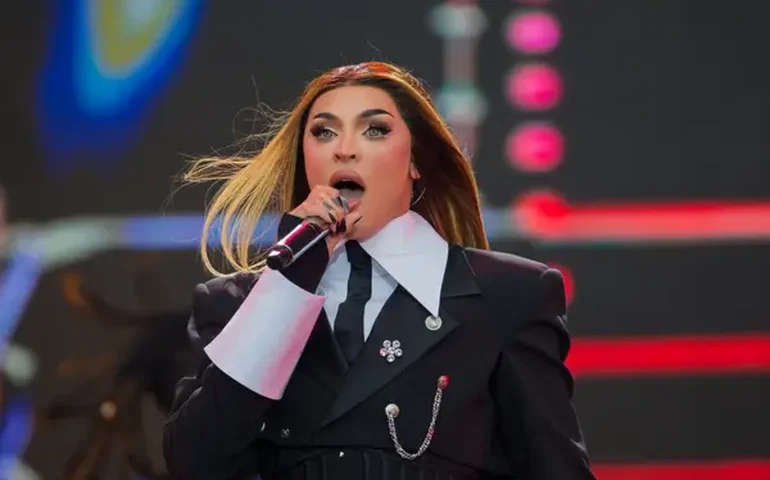 Pabllo Vittar com banda no The Town: após apelos dos fãs, cantora muda formato