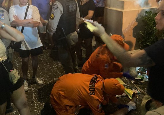 Homem cai após subir em um poste no bairro do Jaraguá