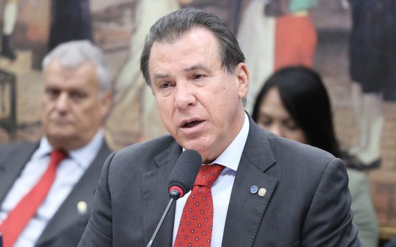 Marinho diz não ver necessidade de urgência em PL sobre escala 6x1 no momento