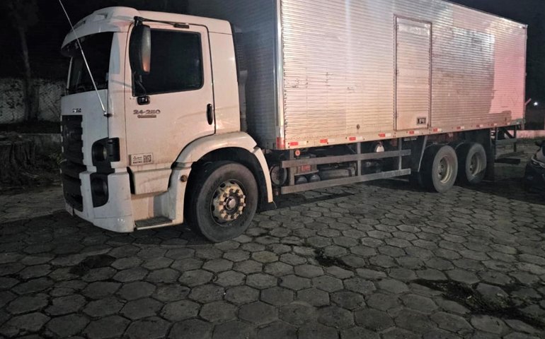 Operação conjunta retém cargas irregulares no município de São Sebastião