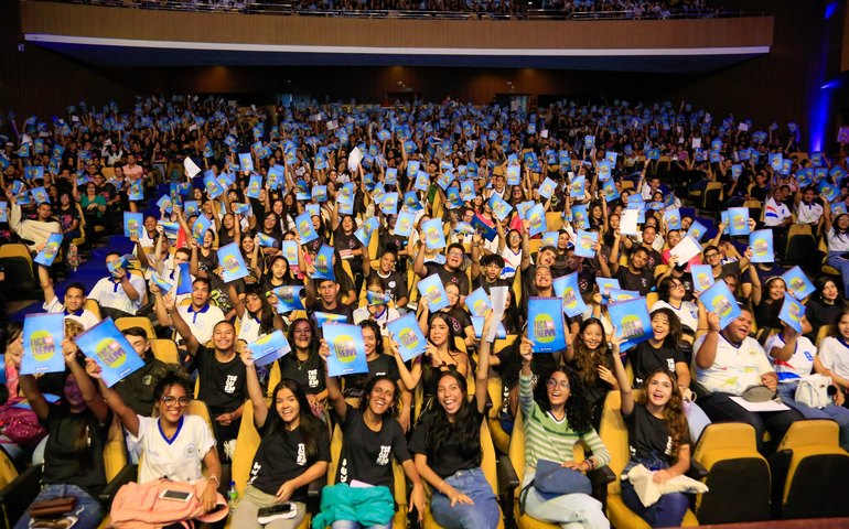 Alunos da rede estadual de Maceió participam de aulão preparatório para o Enem