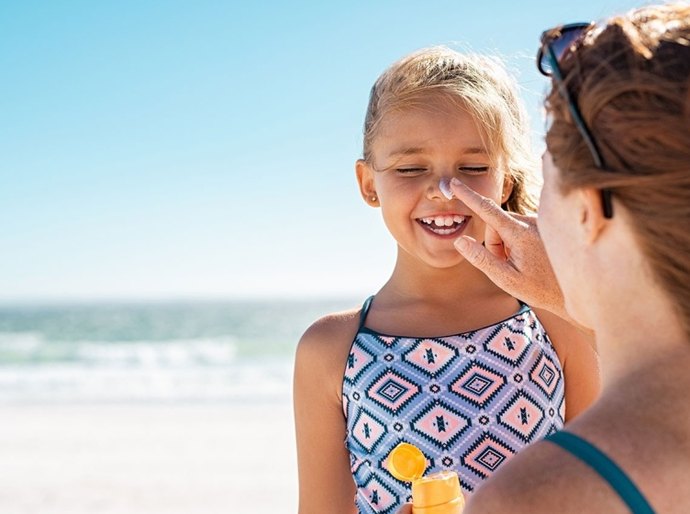 Saúde recomenda cuidados com a pele durante exposição ao sol no Carnaval