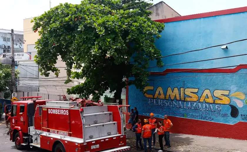 Idosos e adolescentes dormiam na fábrica quando fogo começou, relatam vítimas de incêndio no RJ