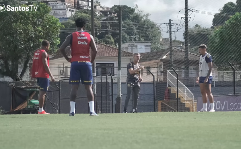 Filho de Robinho participa de treino e Santos se reapresenta com sete desfalques